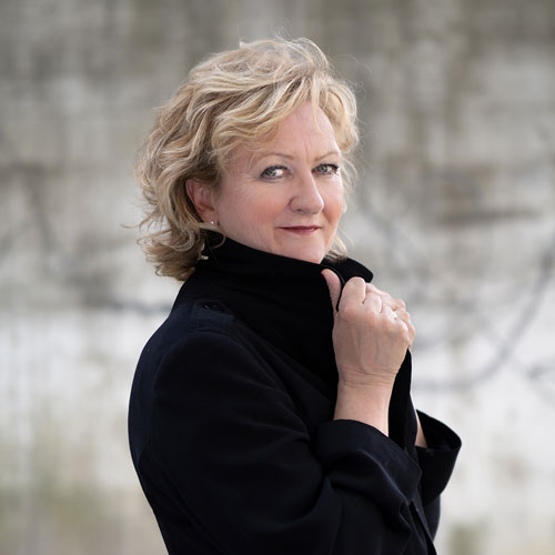 Foto av forfatter og journalist Trude Teige.